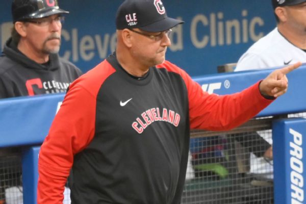 Francona rejoins Guardians after COVID outbreak