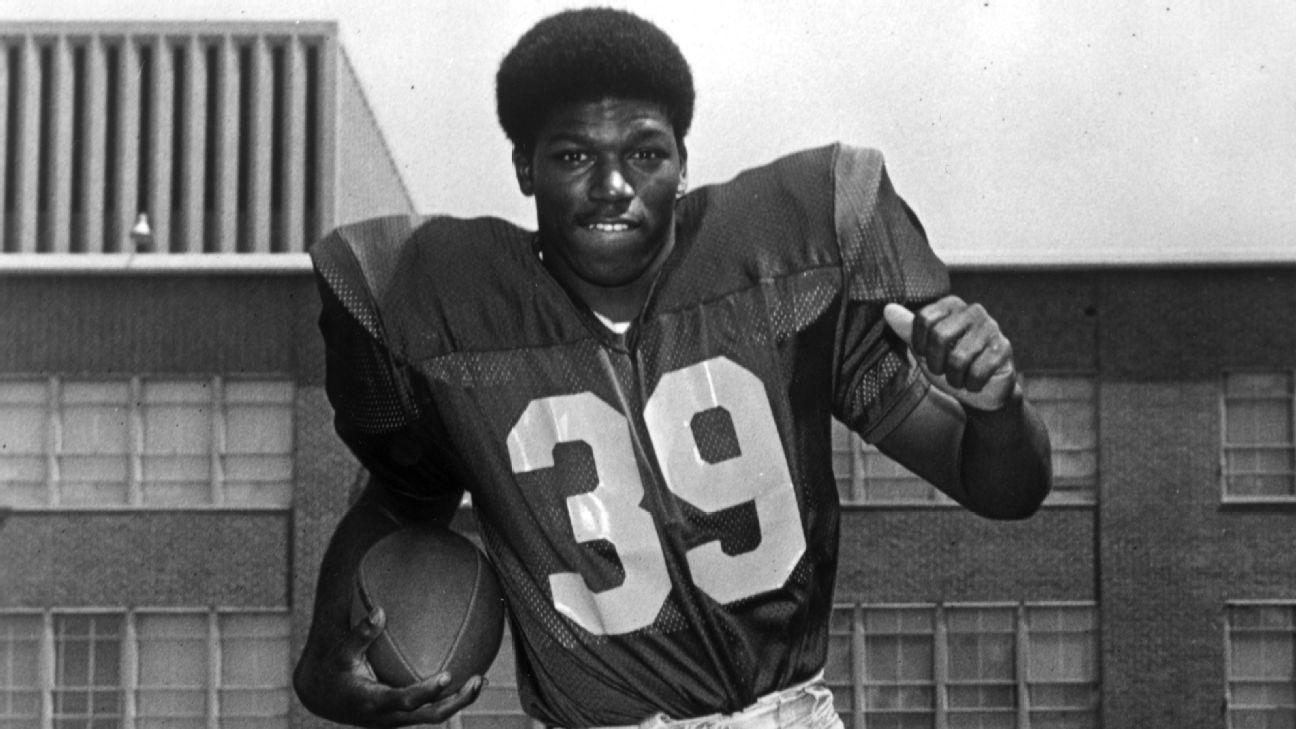 Sam Cunningham Usc Football Great Who Became New England Patriots All