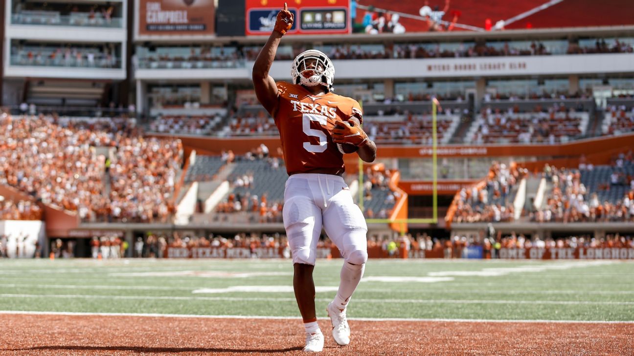 Texas Football: Bijan Robinson wins Big 12 Newcomer of the Week