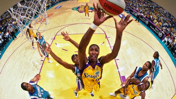 Lisa Leslie led the Los Angeles Sparks to the longest winning streak in WNBA history, at 18 games. Logo