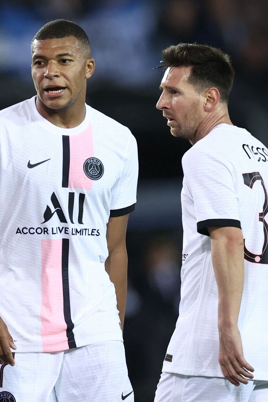 PSG: Lionel Messi's Champions League debut for French giants falls flat  against Club Brugge