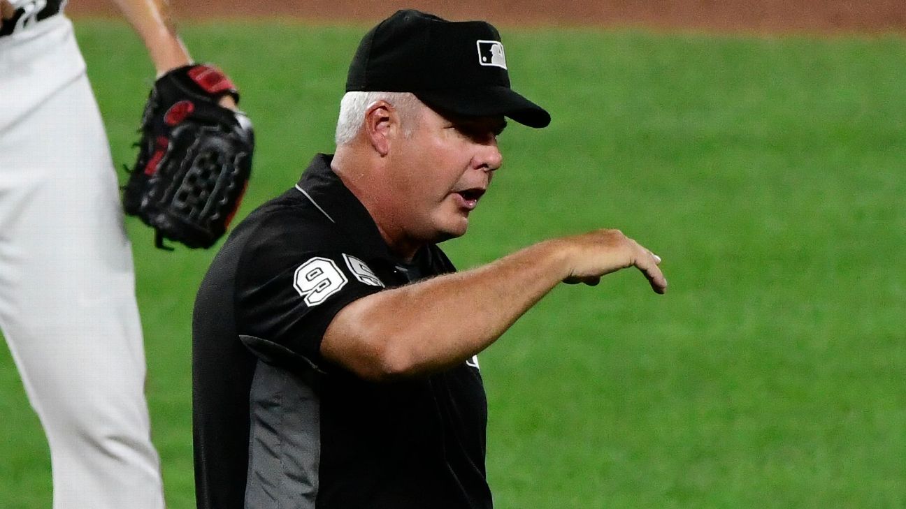 SEE IT: Umpire tosses Orioles' grounds crew