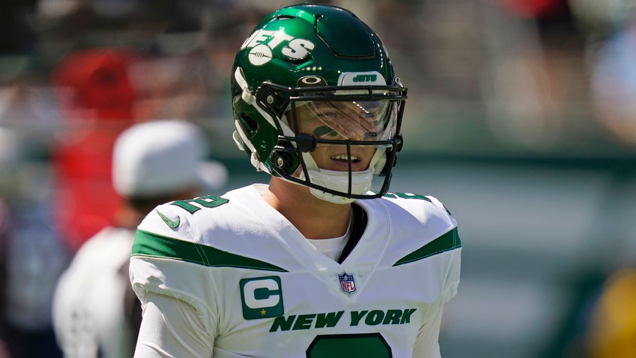 New England Patriots pick off New York Jets rookie QB Zach Wilson four  times - ABC7 New York