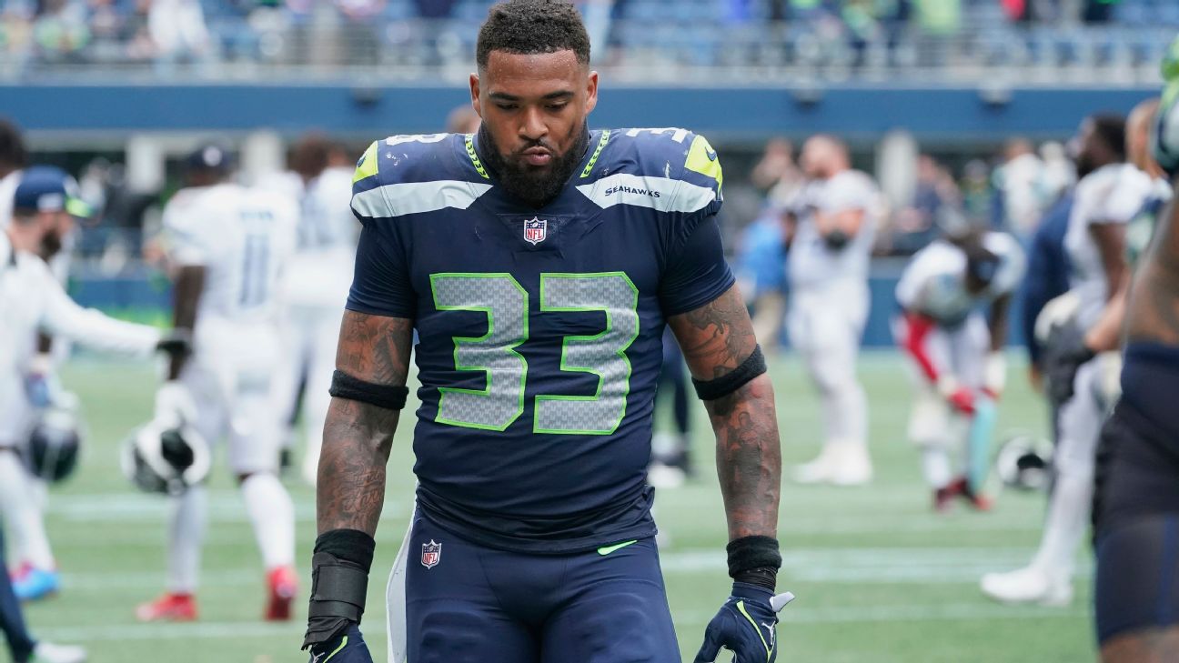 After Seahawks' Jamal Adams injures left shoulder, Pete Carroll