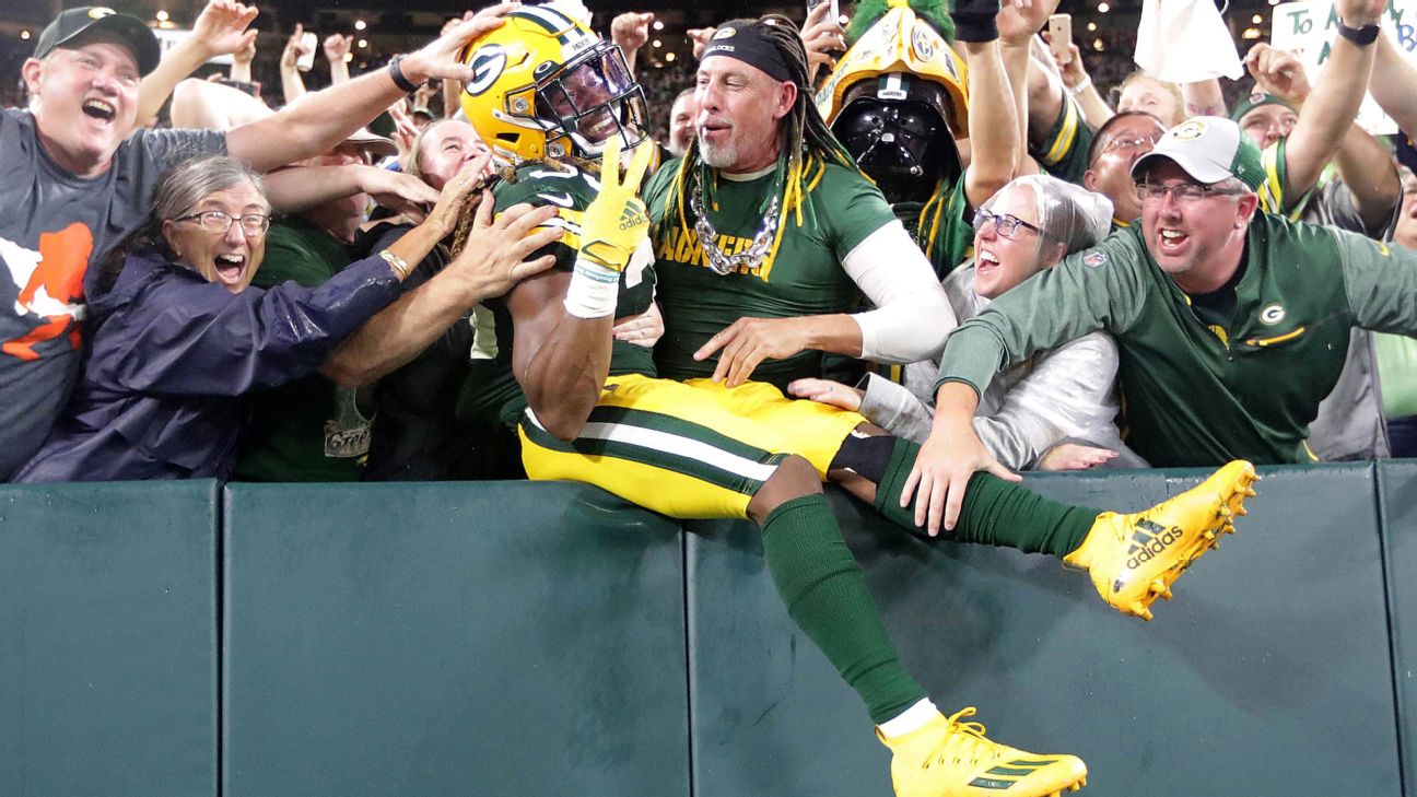 Washington Commanders Fan Chain, Giant Necklace Licensed NFL