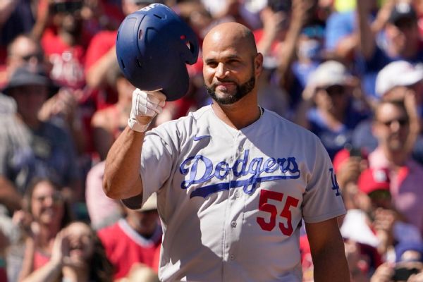 Source: Pujols signing 1-year deal with Cardinals