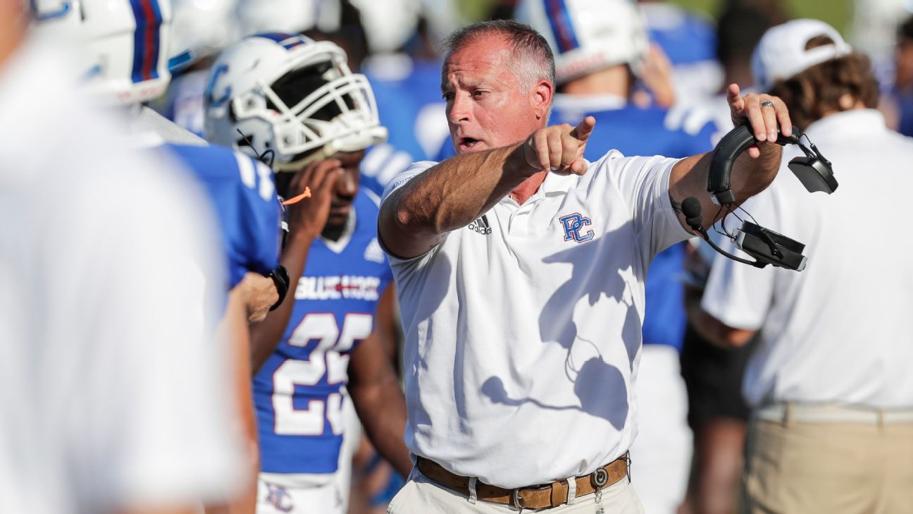 Presbyterian football coach Kevin Kelley, known for never punting, is  leaving program after one season