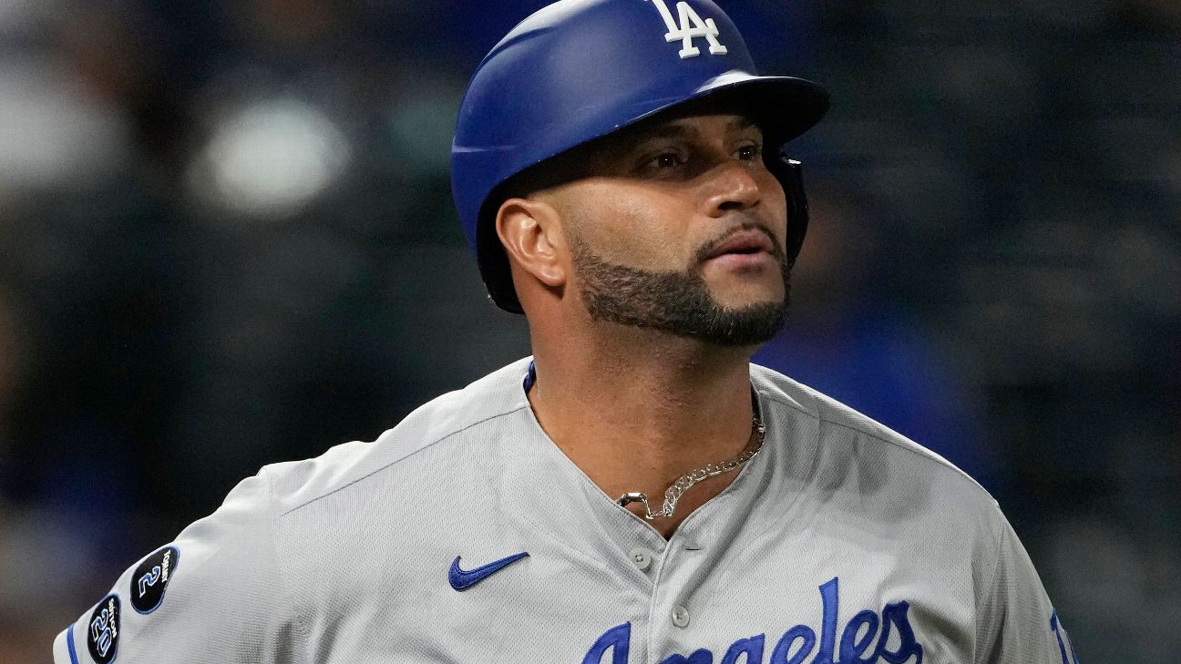Los Angeles Dodgers' Albert Pujols to play in Dominican Republic