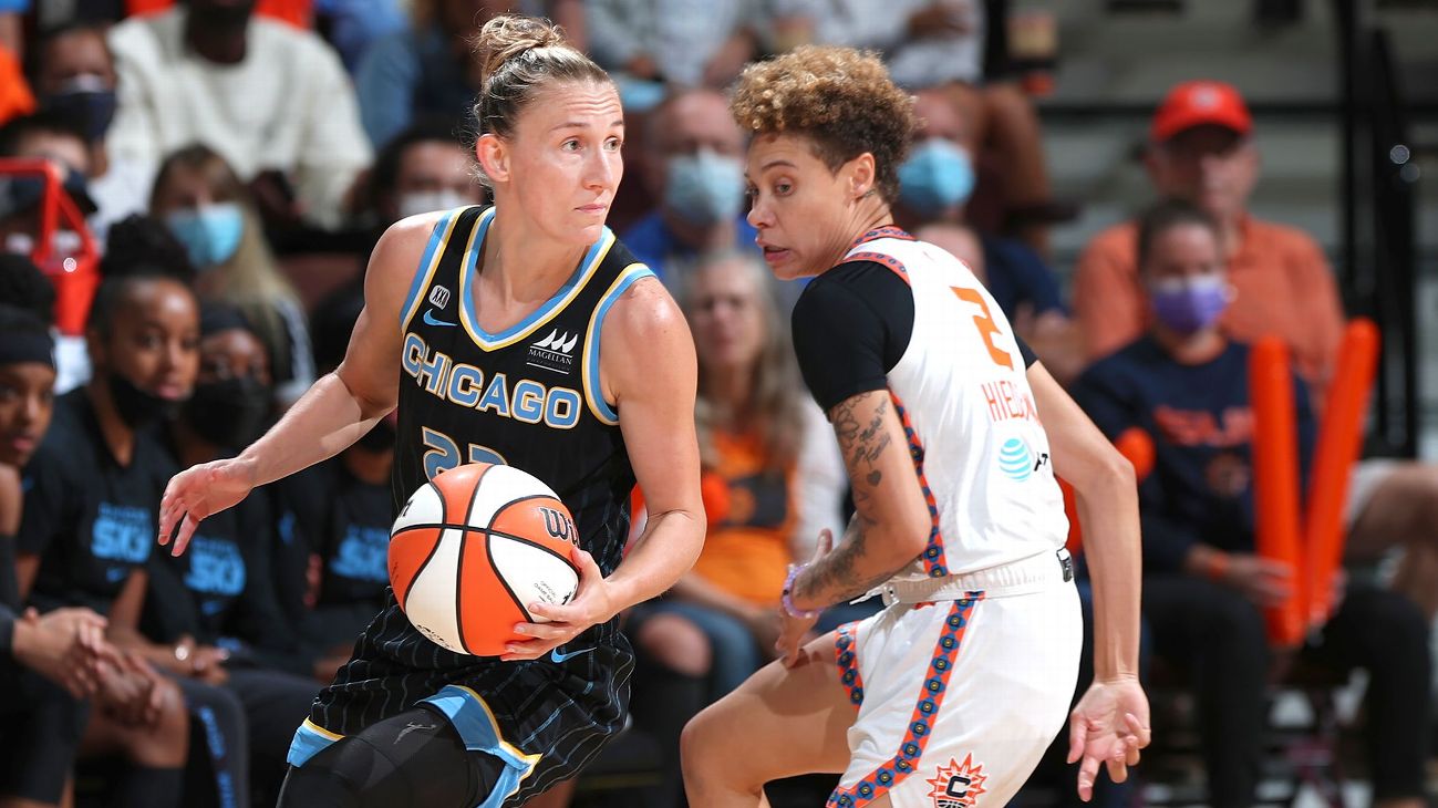 Courtney Vandersloot posts second tripledouble in WNBA playoff history