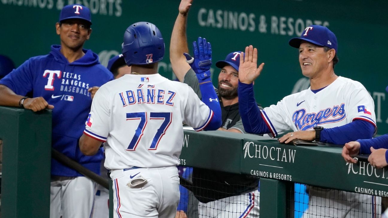 Texas Rangers introduce new manager Chris Woodward - ESPN