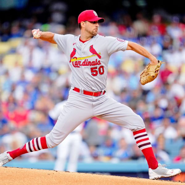 Cards' Wainwright dealing with COVID, put on IL