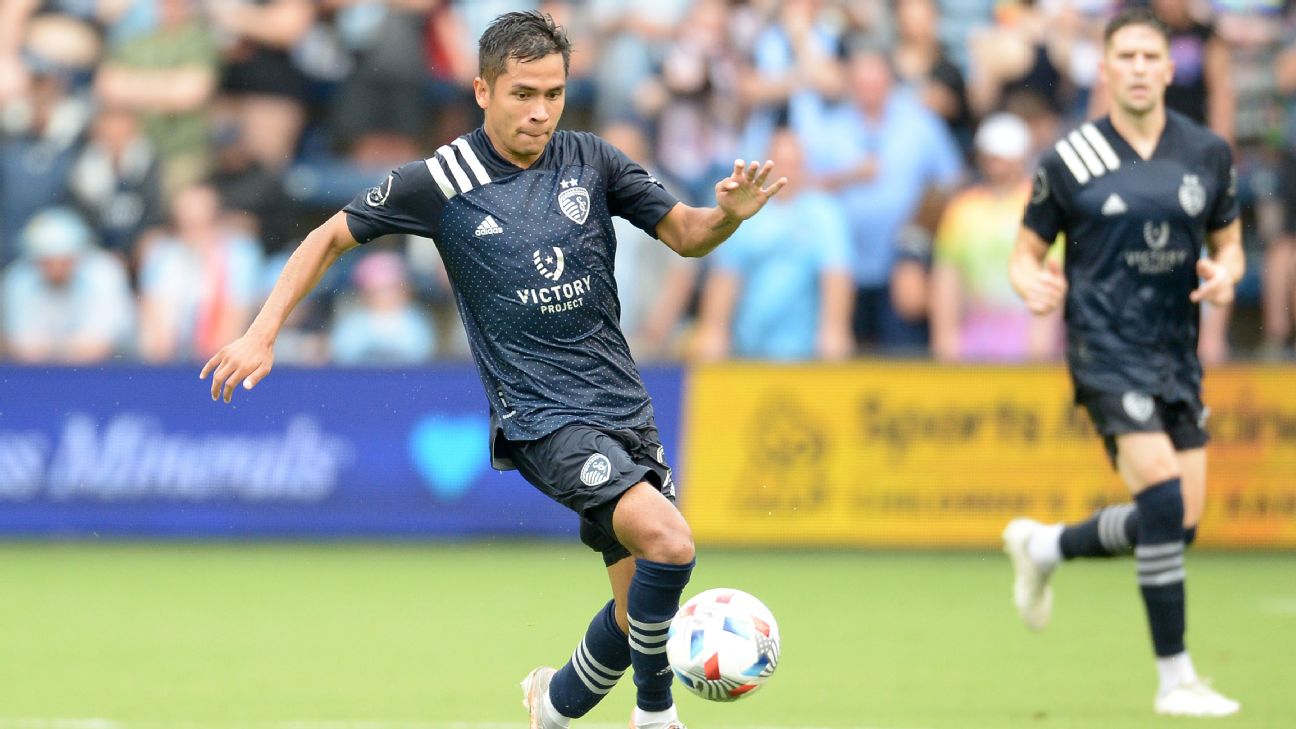 Sporting KC's Hernandez suspended for MLS bets
