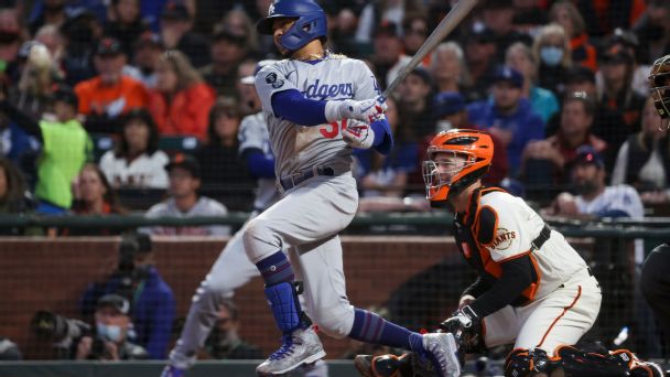 Follow live: Dodgers, Giants square off in decisive Game 5 of NLDS