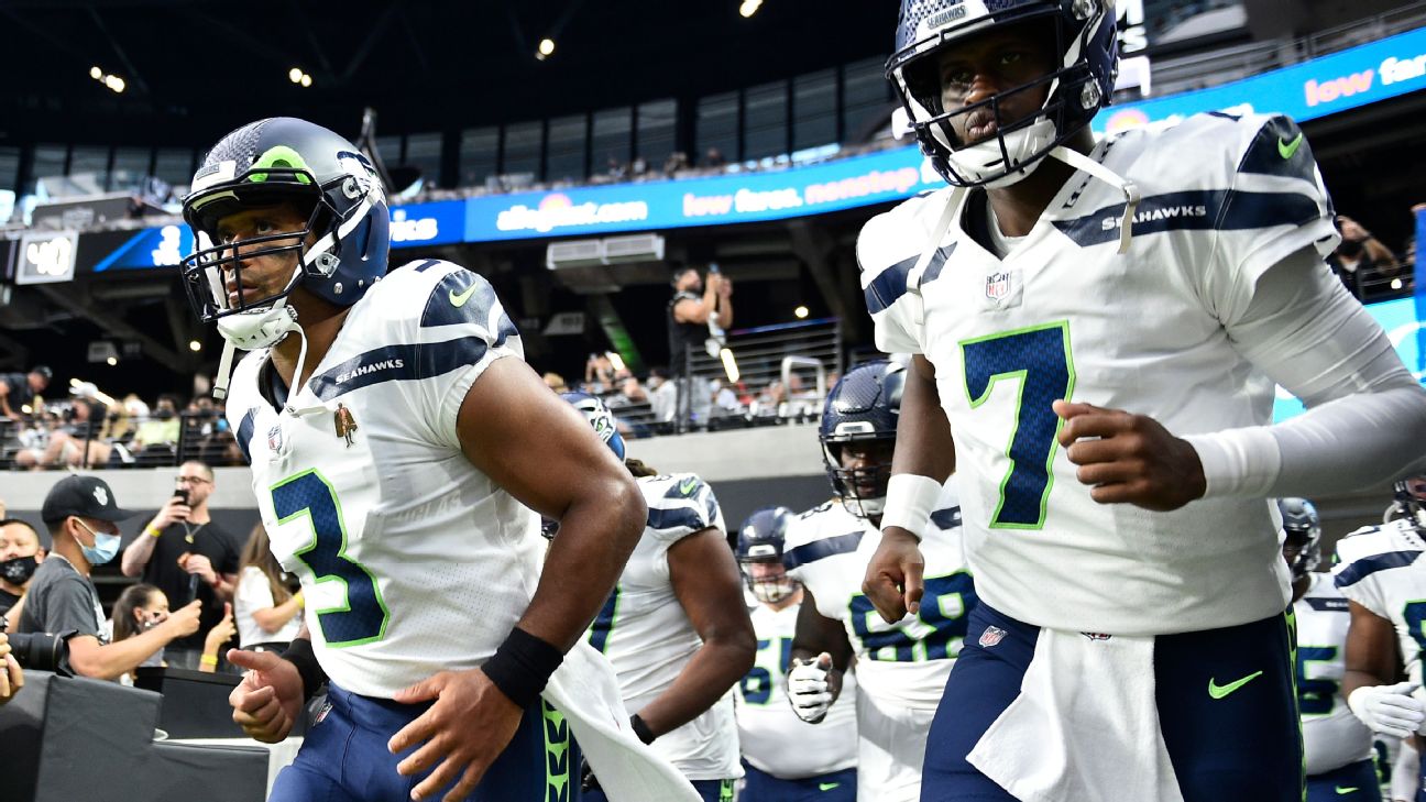 MONDAY NIGHT FOOTBALL: Geno Smith, Seahawks hold off Russell