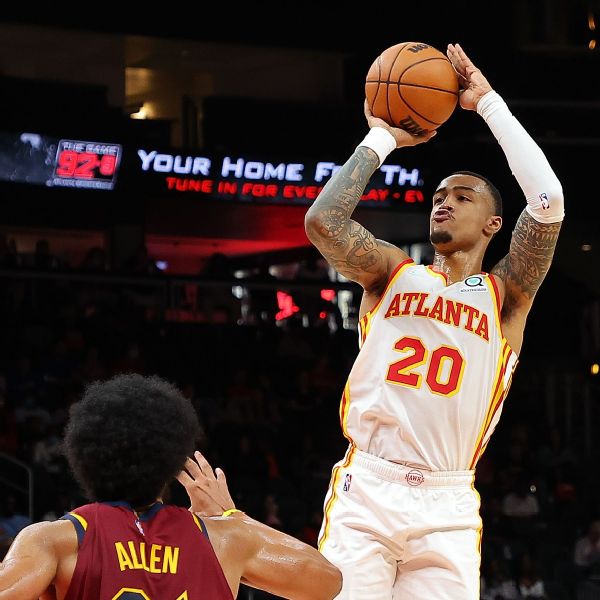 Sources: Collins 1 of 10 Hawks in COVID protocol