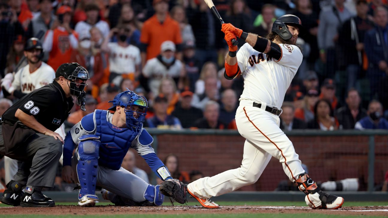 San Francisco Giants’ Brandon Crawford likely to have MRI on knee after exiting vs. Atlanta Braves