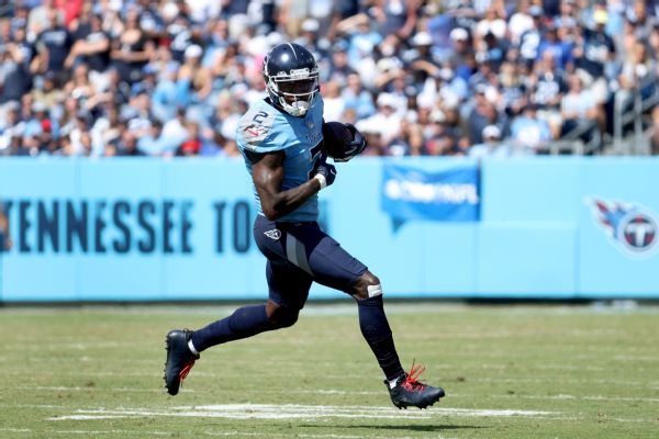 Hamstring to keep Titans WR Jones out Sunday