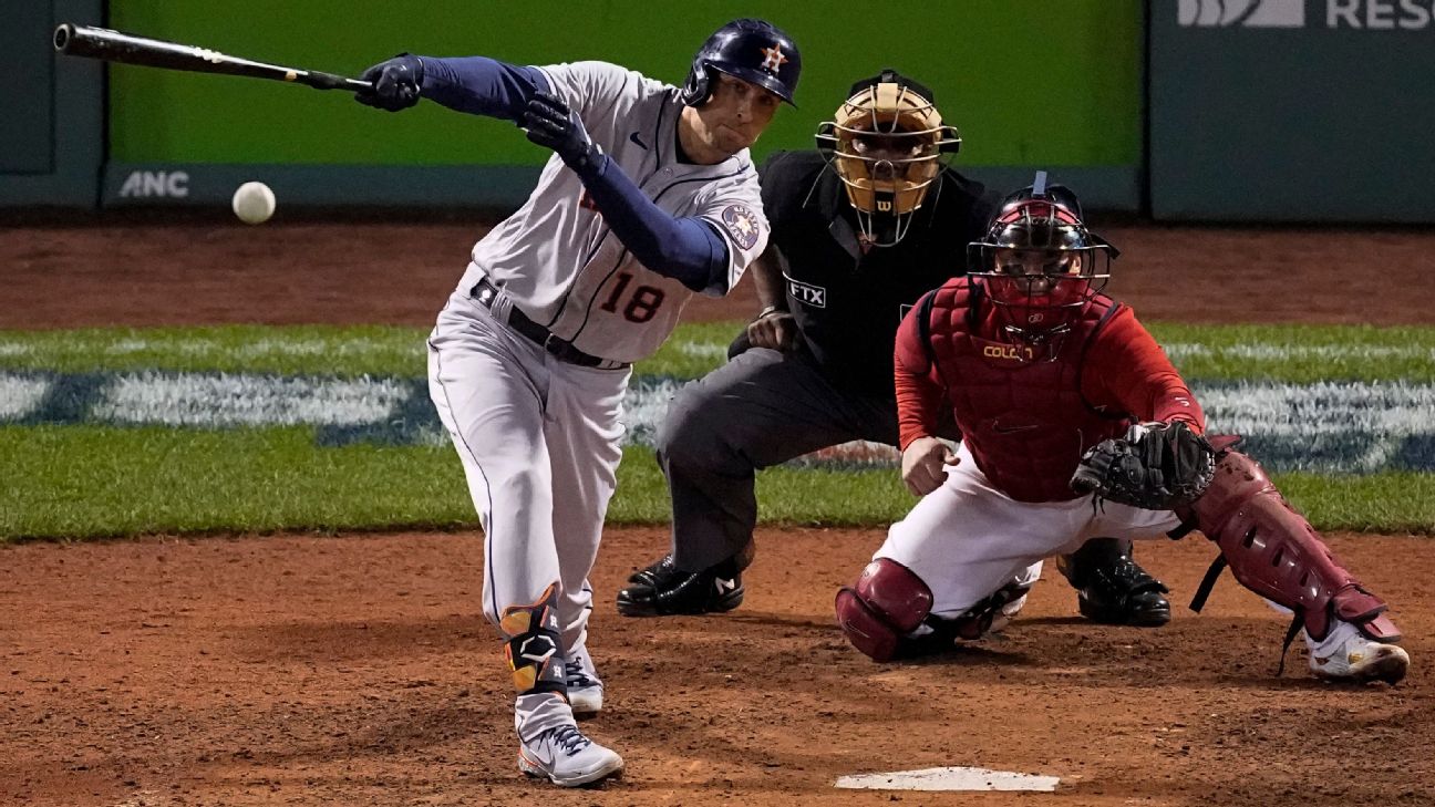 MLB playoffs 2021 - Inside Boston Red Sox center fielder Enrique Hernandez's  historic October stretch - ESPN