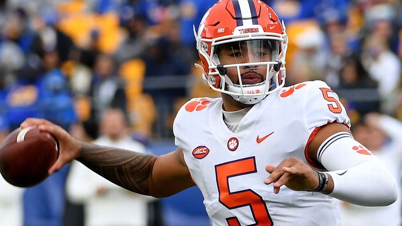 Clemson's Uiagalelei Will Show What He's Learned From Lawrence - Sports  Illustrated Clemson Tigers News, Analysis and More