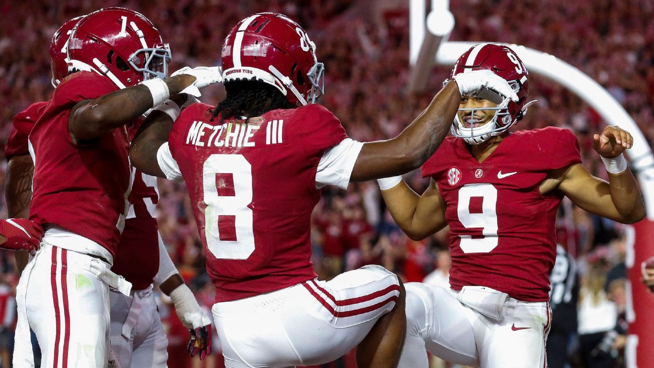 ESPN experts update College Football Playoff picks following Week 8