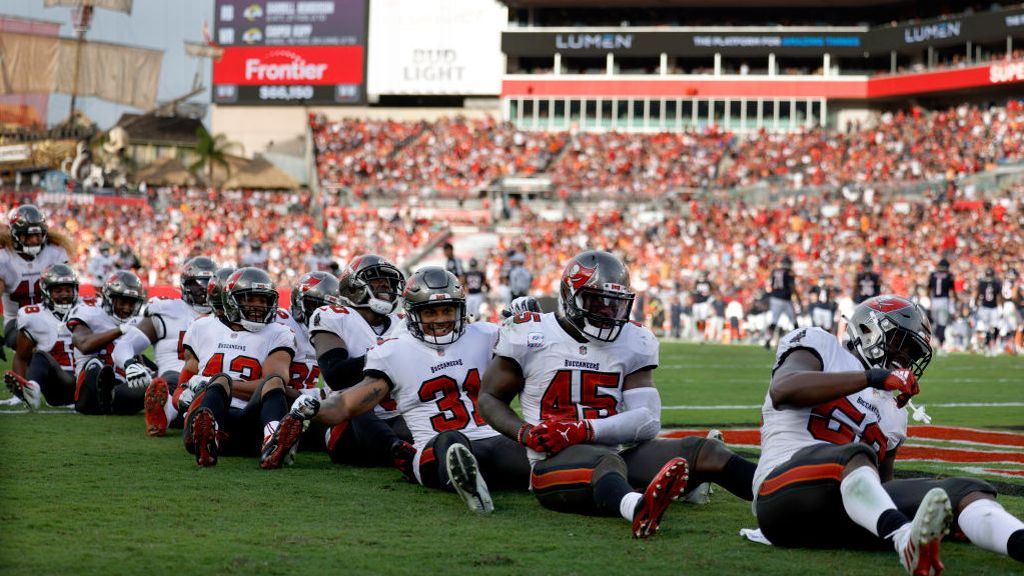 Bucs Celebrate Youth Football