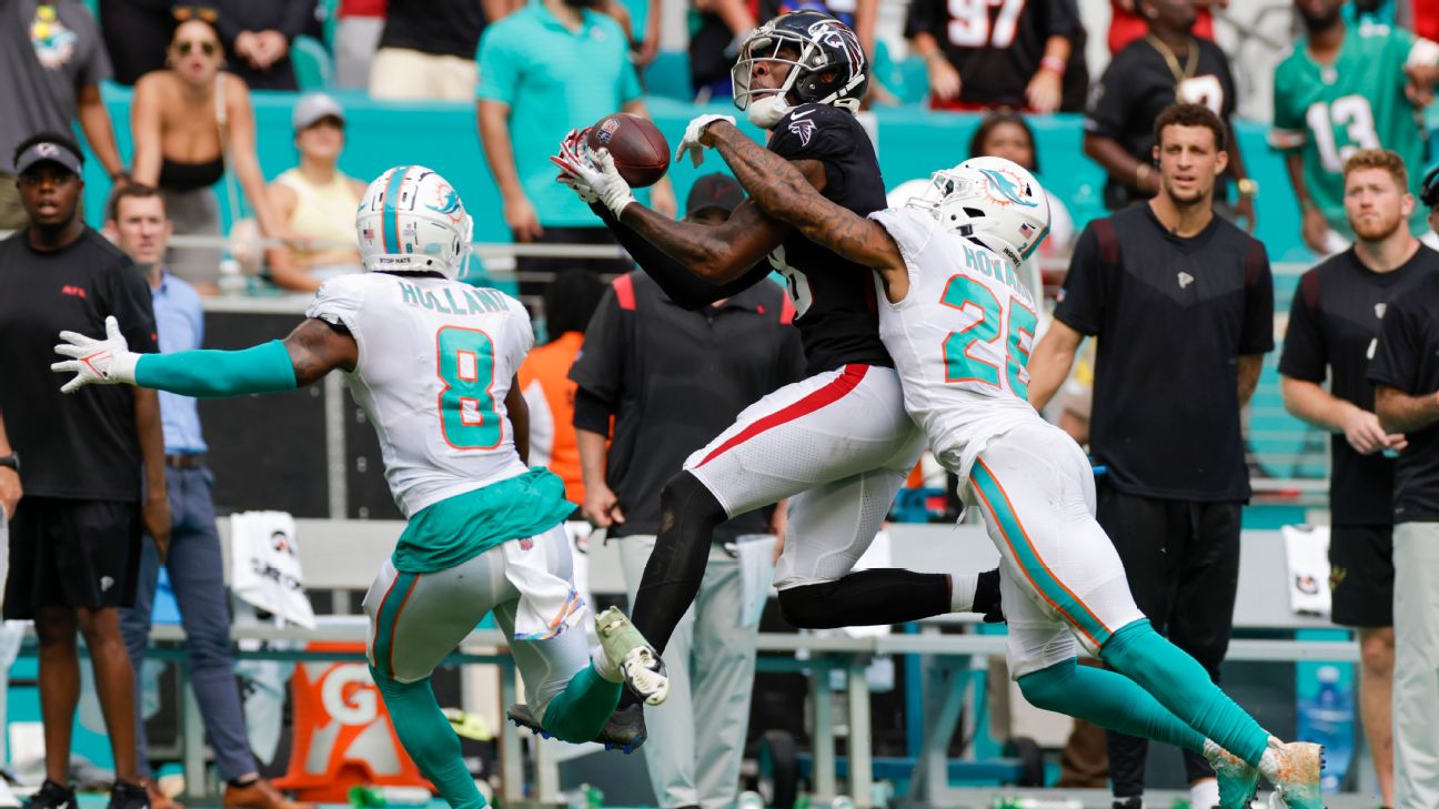 Where does Miami Dolphins' defense rank?