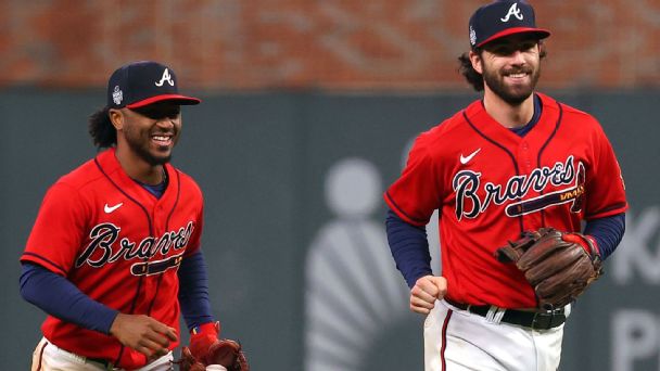 White Sox's Chris Sale shreds ugly uniforms, gets 5-game