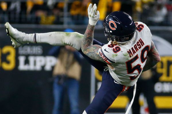 Bears' Marsh calls out ref's 'hip-check' before flag