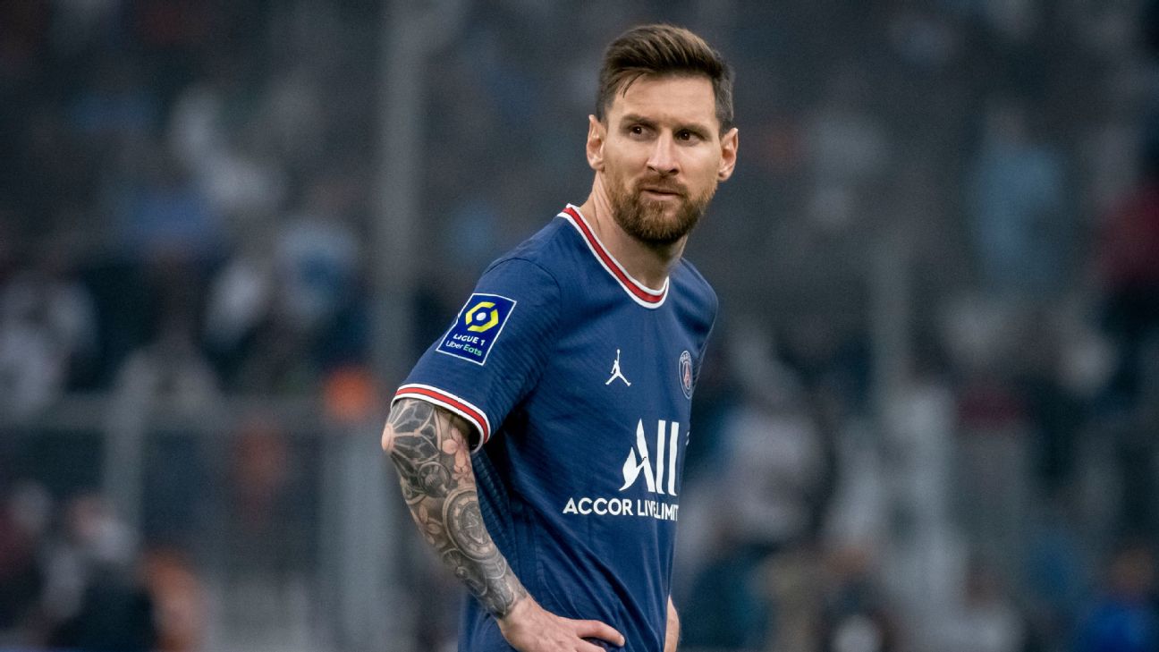 Lionel Messi equals Ronaldo's record in first PSG match after