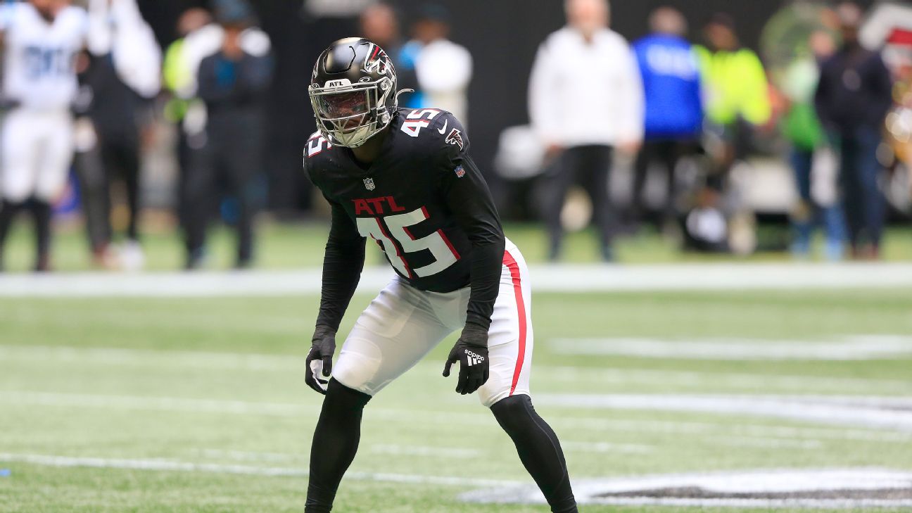 Browns acquire linebacker Deion Jones in trade with Falcons