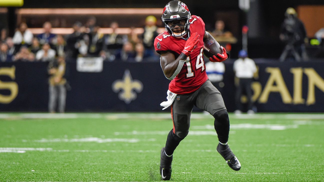 Buccaneers expect Chris Godwin, Julio Jones to play tonight : r/nfl