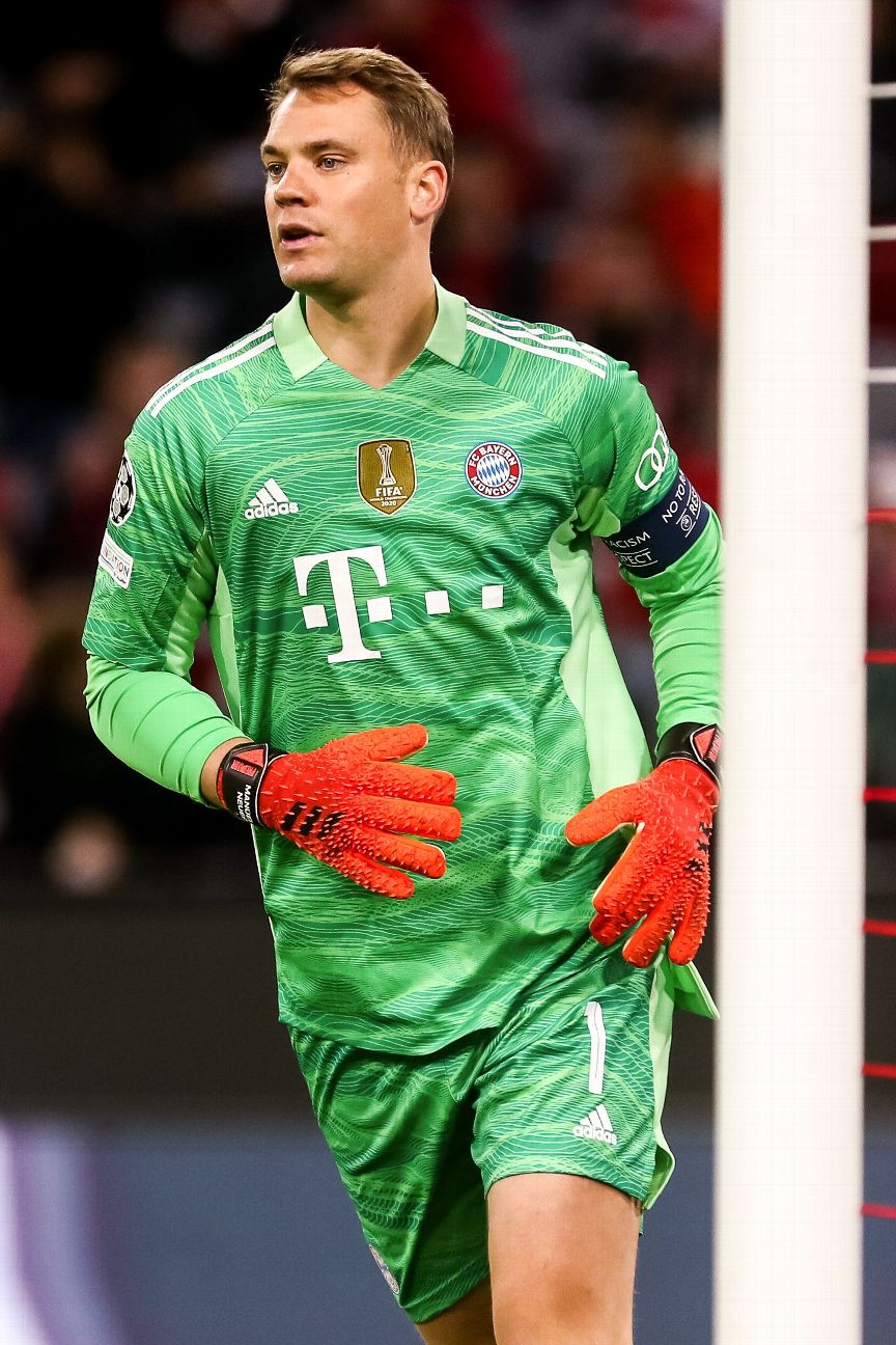 Bayern Munchen No1 Neuer Shiny Green Goalkeeper Kid Jersey