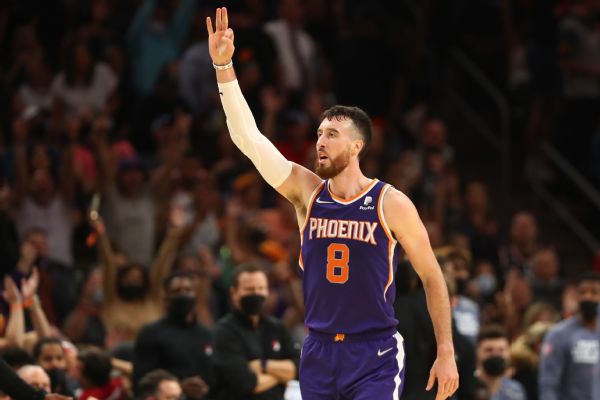 Suns' Kaminsky out indefinitely with knee injury