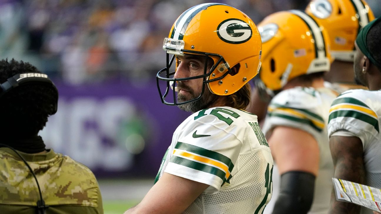 Aaron Rodgers says he had 'Covid toe,' then calls it 'disinformation' and  says it's a fracture