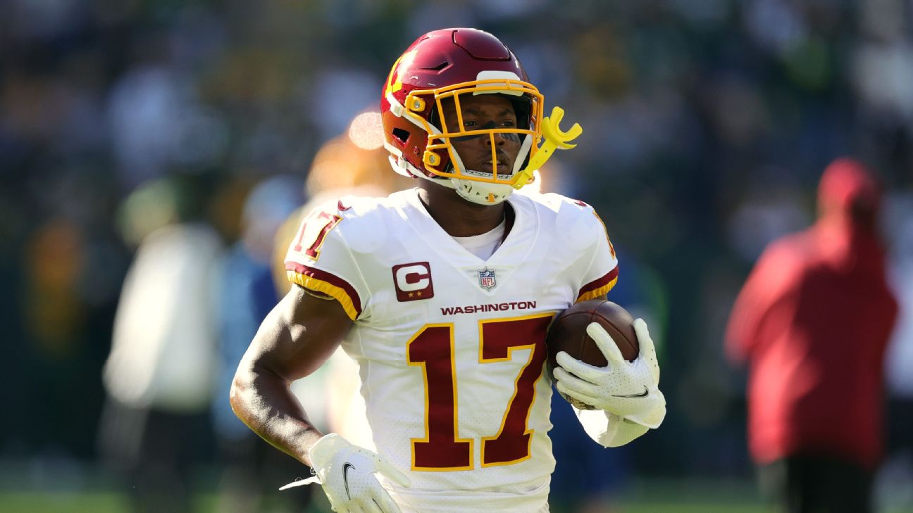 July 27th 2022: Washington Commanders wide receiver Terry McLaurin (17)  catches a pass during the Washington Commanders training camp practice at  the INOVA Sports Performance Center in Ashburn, Va. Reggie Hildred/CSM/Sipa  USA(Credit