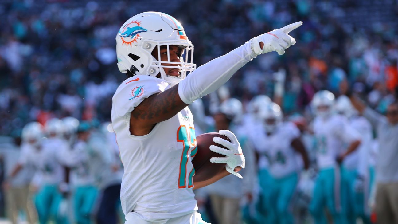 Miami Dolphins place rookie WR Jaylen Waddle on COVID-19 list - ESPN