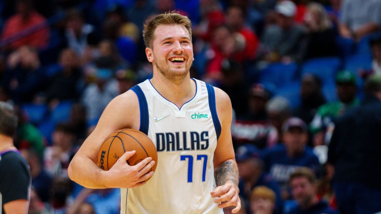 Luka Doncic rips jersey as frustration boils over in Mavs' loss - ESPN