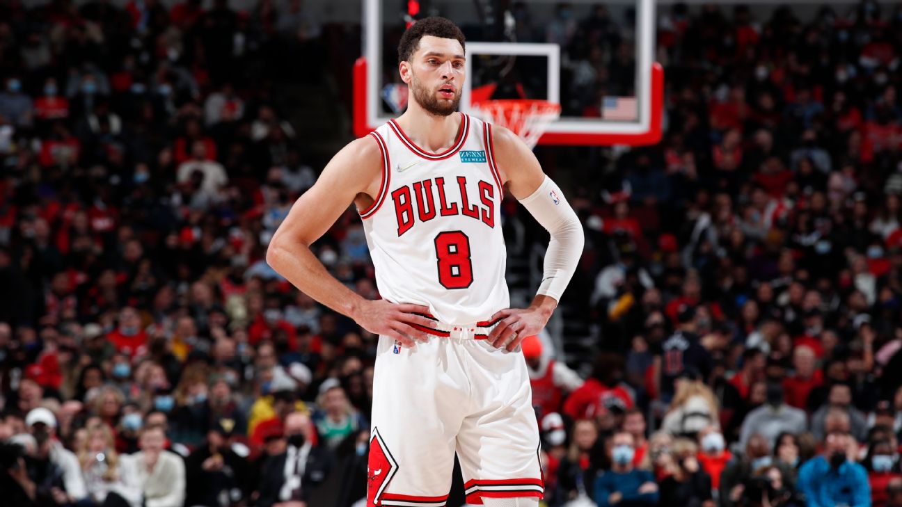 Zach LaVine to meet with doctors about left knee soreness