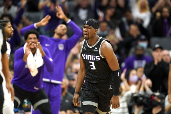 Kings' Davis out indefinitely due to wrist injury