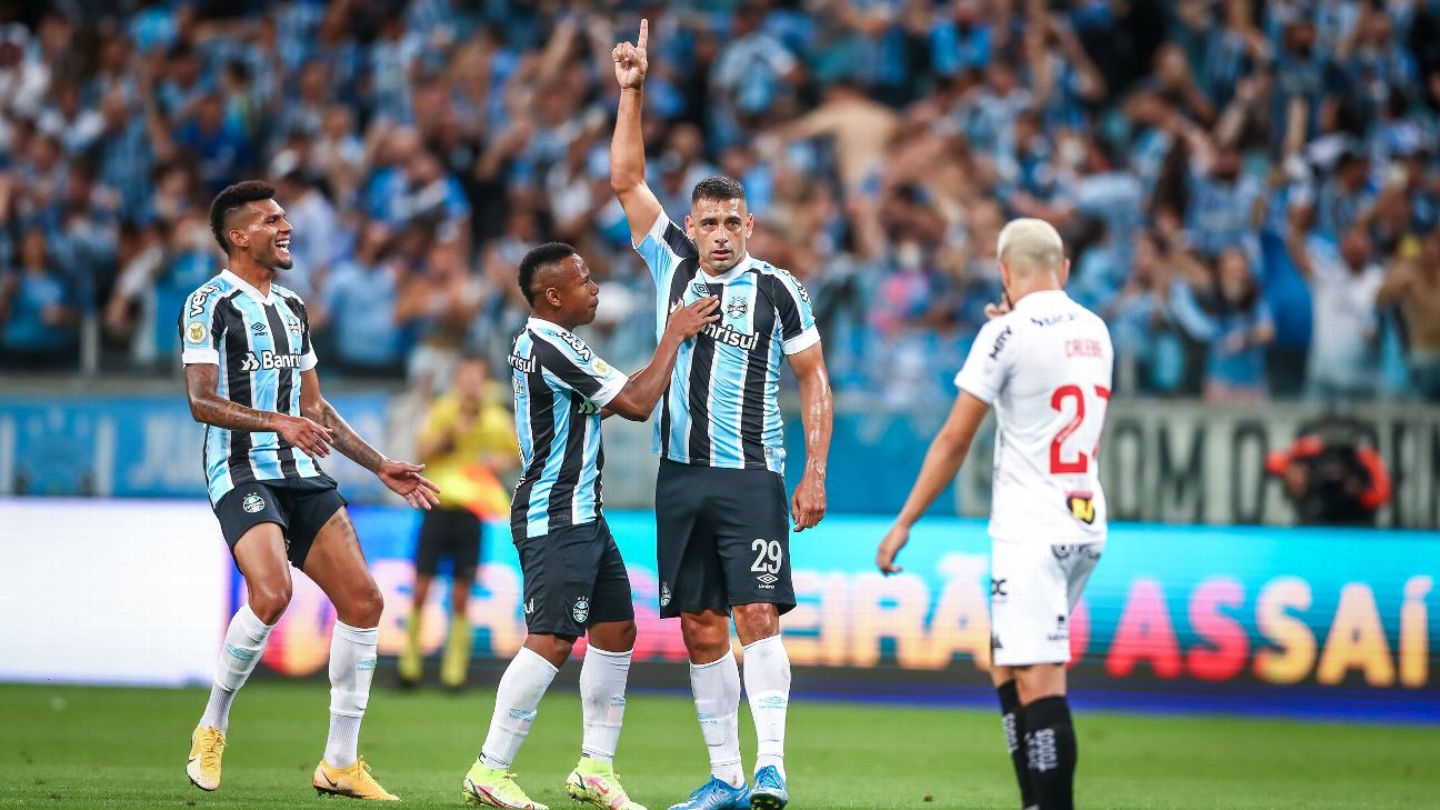 Grêmio vence Atlético-MG, mas é rebaixado para a Série B do