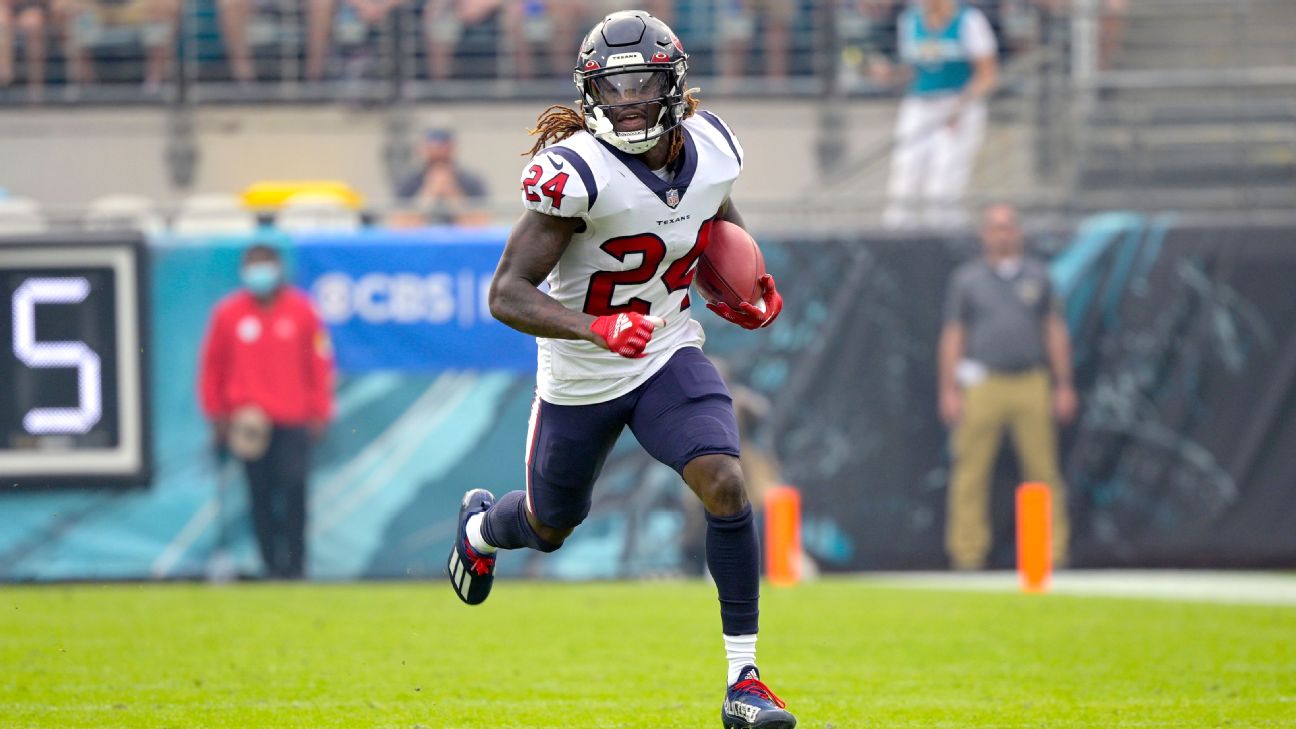 Houston Texans defensive back Tremon Smith (1) runs with the ball during an  NFL football game against the Miami Dolphins, Sunday, Nov. 27, 2022, in  Miami Gardens, Fla. (AP Photo/Doug Murray Stock