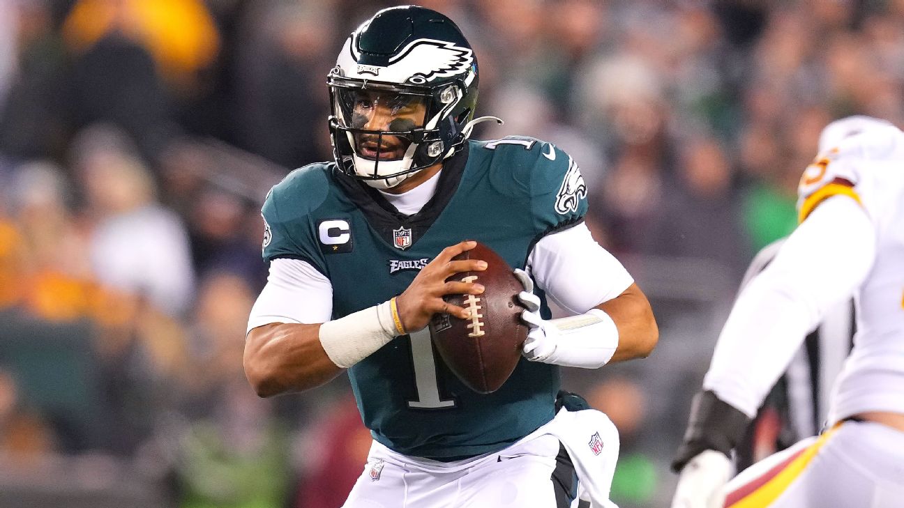 ESPN Stats & Info on X: Jalen Hurts extends the Eagles lead