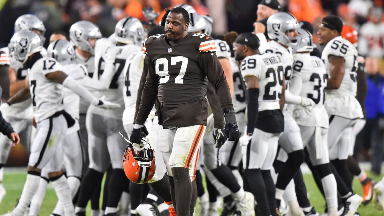 Former Jaguars DL Malik Jackson retires on live TV - A to Z Sports