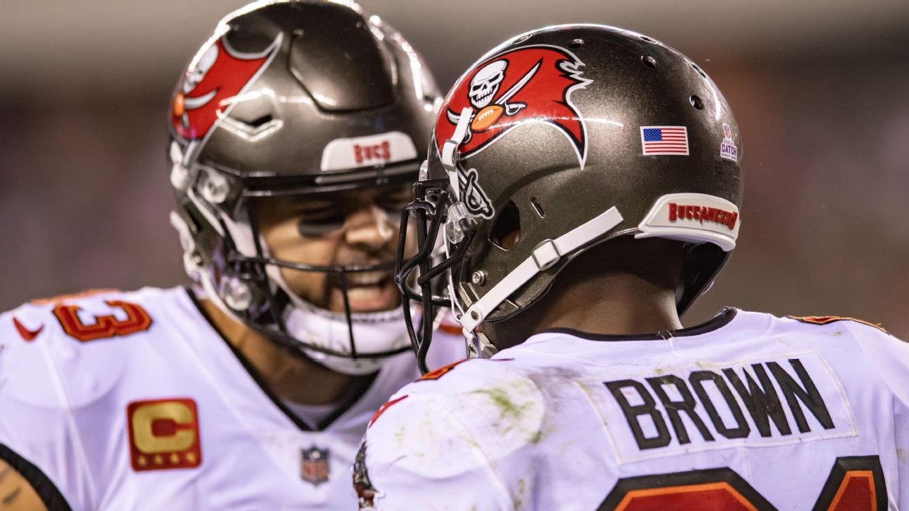 Tampa Bay Buccaneers veteran wide receivers Antonio Brown, Mike Evans expected to play vs. New