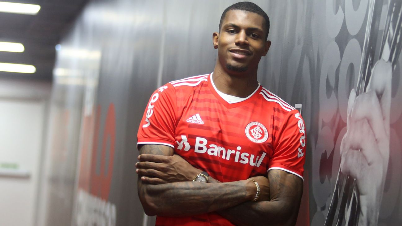 Espero voltar à Seleção, afirma Wesley Moraes em sua apresentação como  jogador do Inter