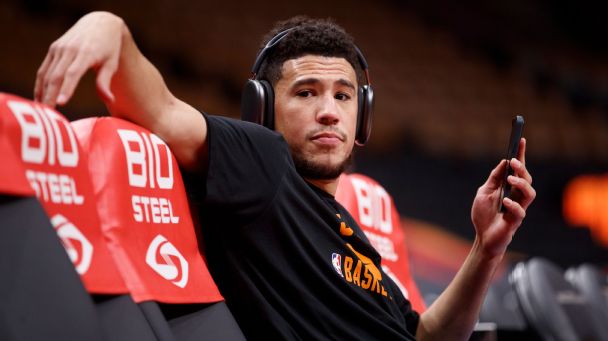 Devin Booker's week includes ASG endorsement from Kendall Jenner, run-in with Raptors' mascot and more