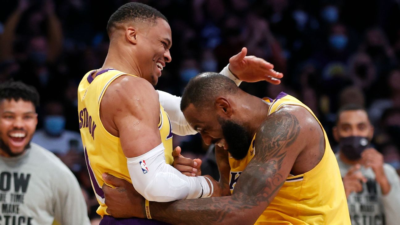 LeBron's Lakers crush Timberwolves, Knicks stu