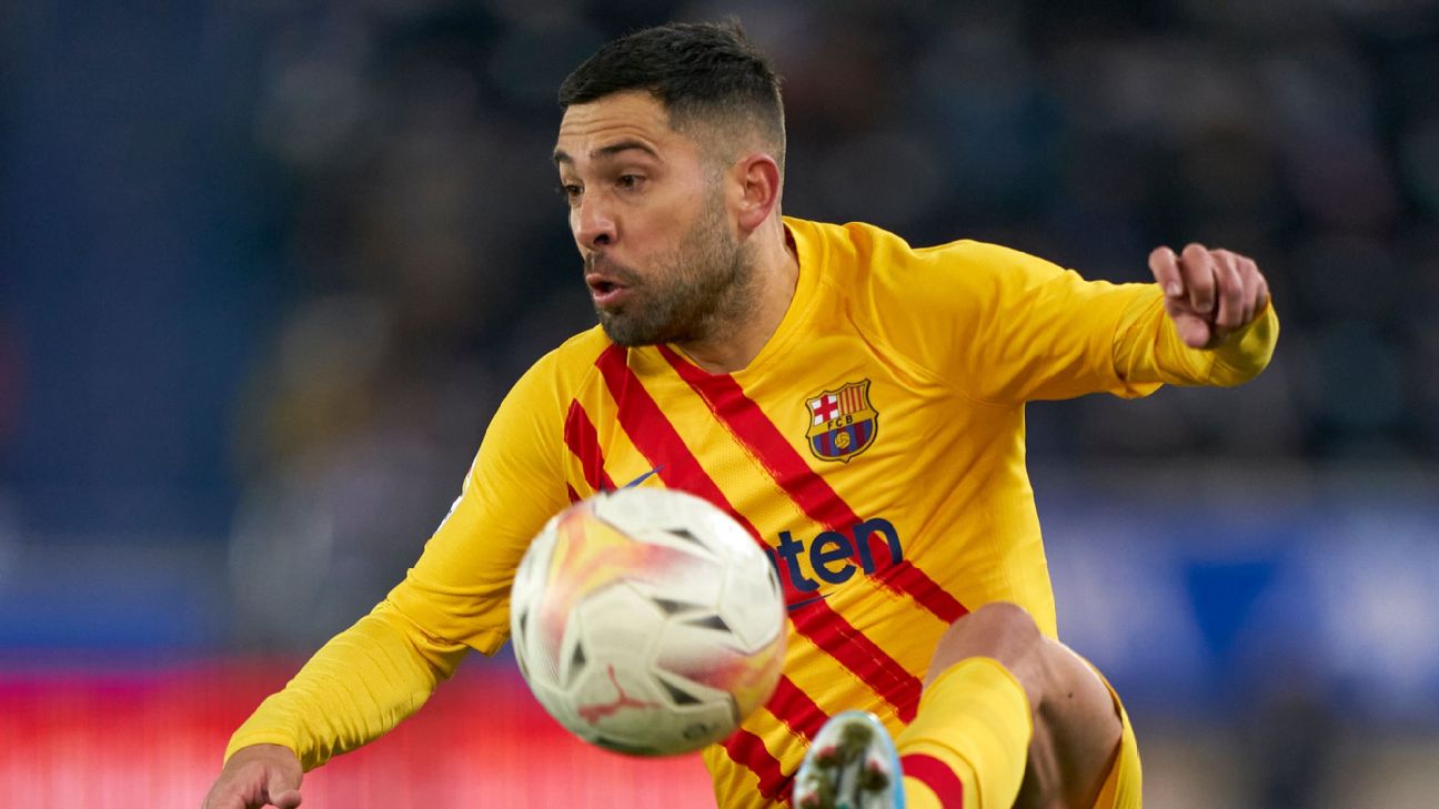 Alba on Barca critics: 'If I play badly, I am killed'