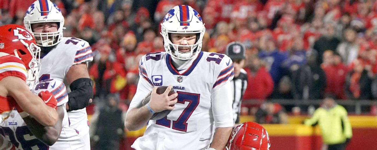 Patrick Mahomes, Josh Allen on fire as Chiefs, Bills trade TDs