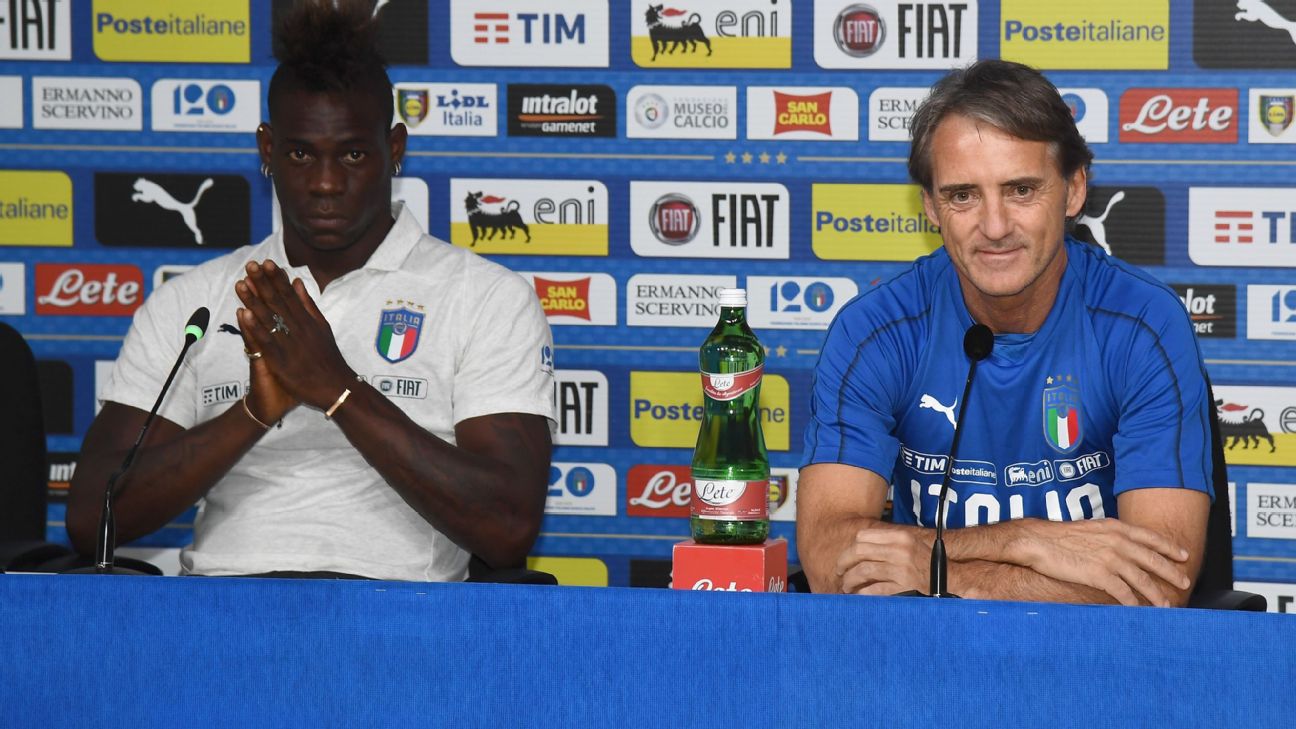 Mancini: «Chamada de Balotelli não é uma aposta desesperada»